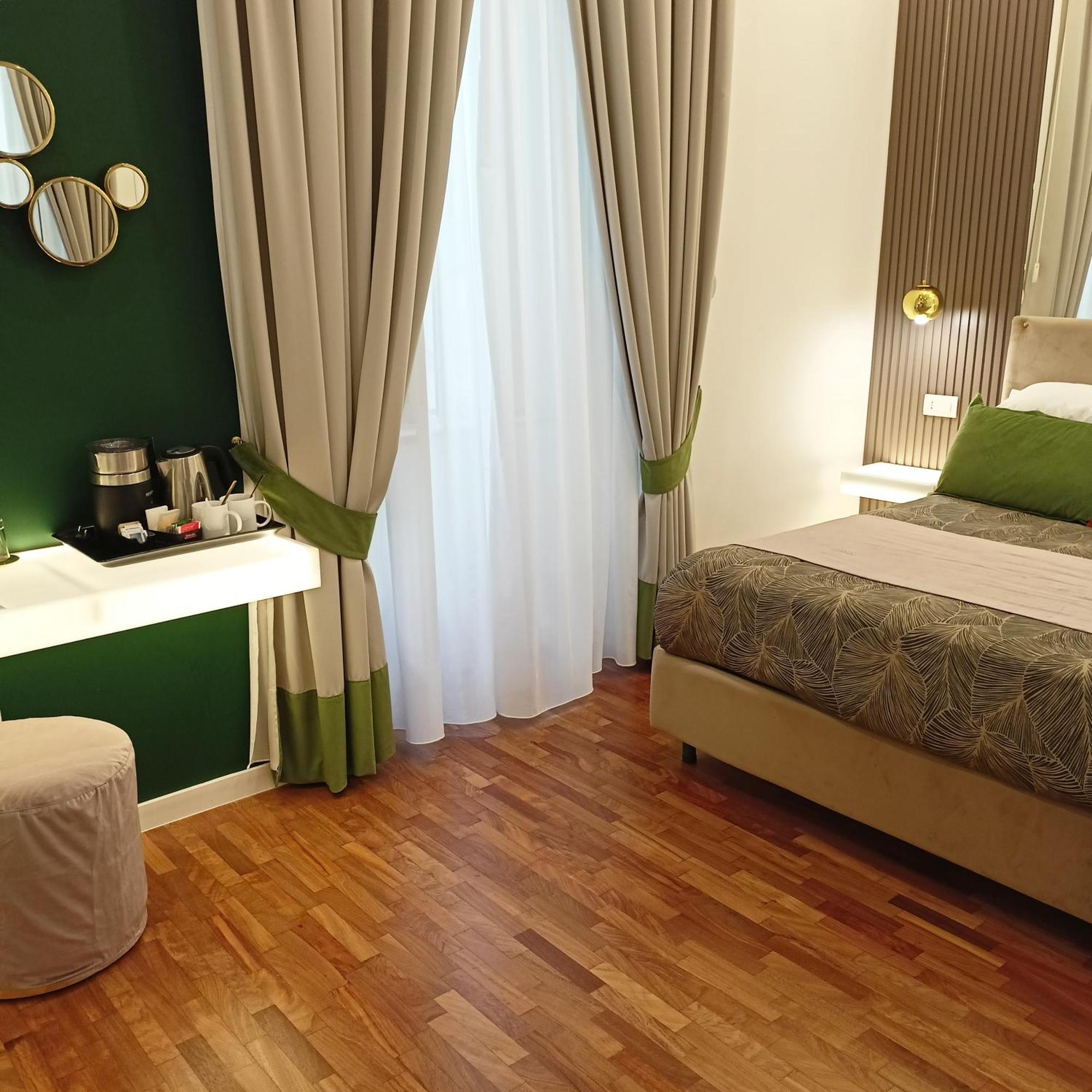 La Lepre Bovio Hotel Naples Exterior photo