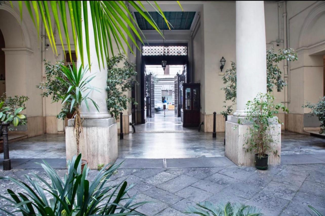 La Lepre Bovio Hotel Naples Exterior photo