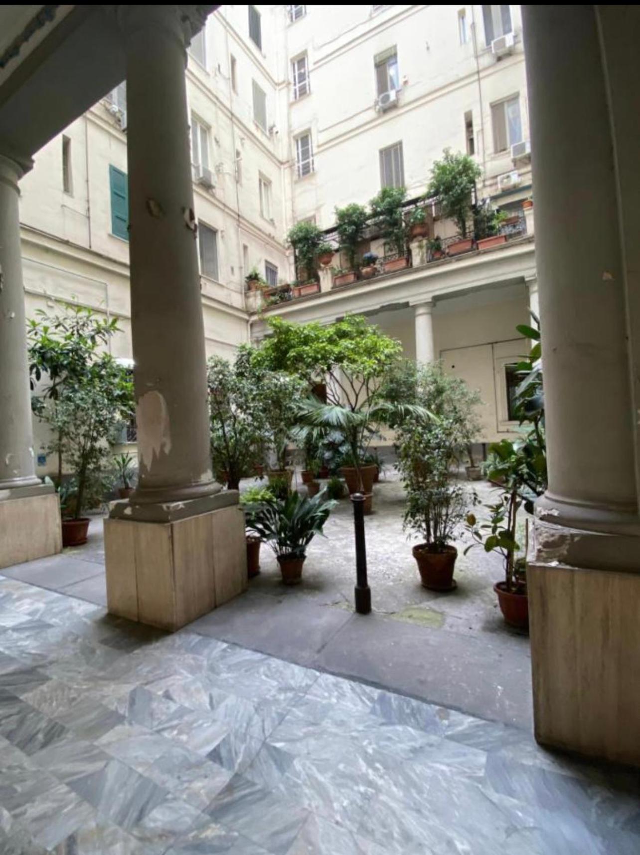 La Lepre Bovio Hotel Naples Exterior photo